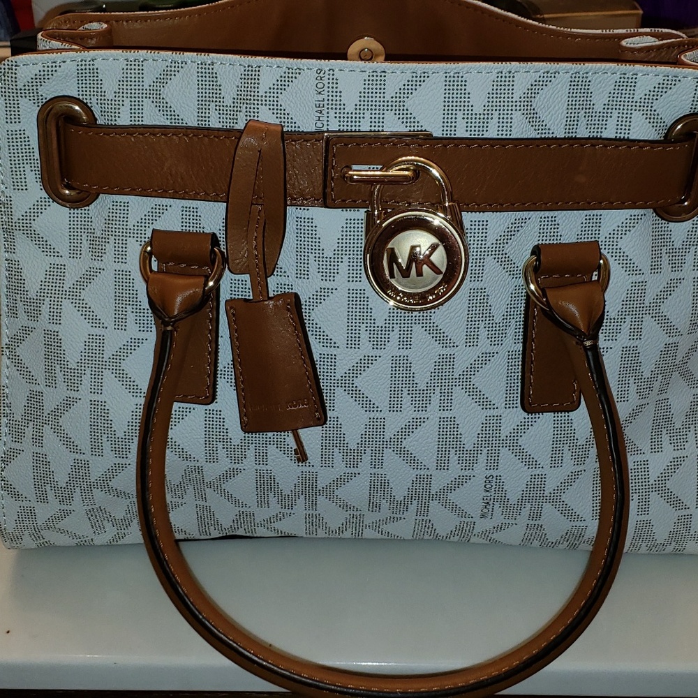 Mk purse